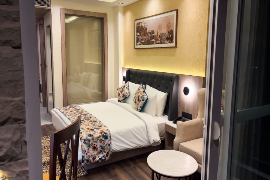 superior room in manali